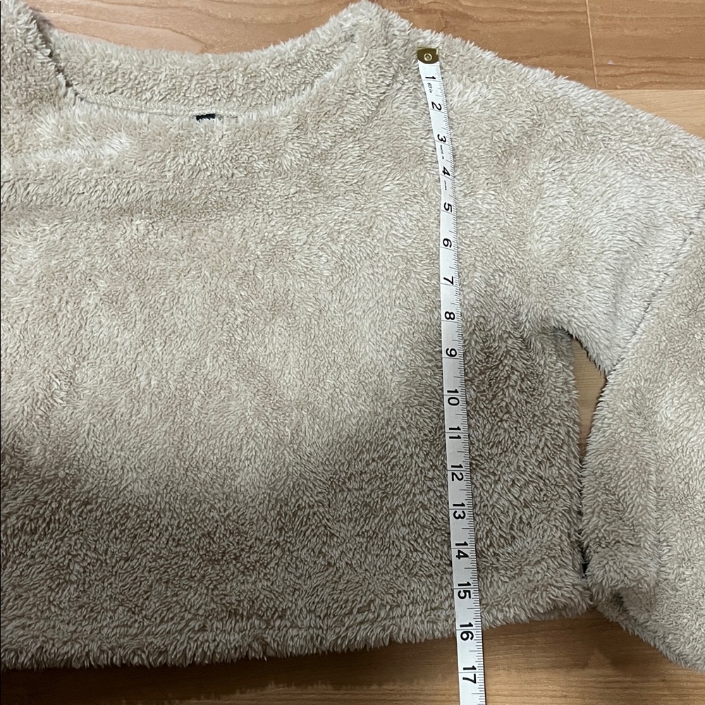 Cozy Tan Sherpa Lounge Set - Picture 6 of 8